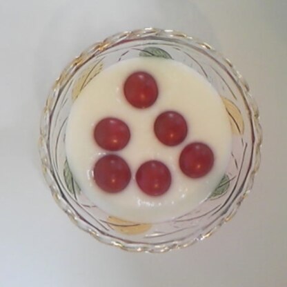 ミニトマトで作りました。ヨーグルトにのせて美味しく頂きました